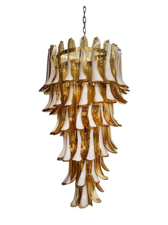 Murano lysekrone – 83 Kronblade – Karamel