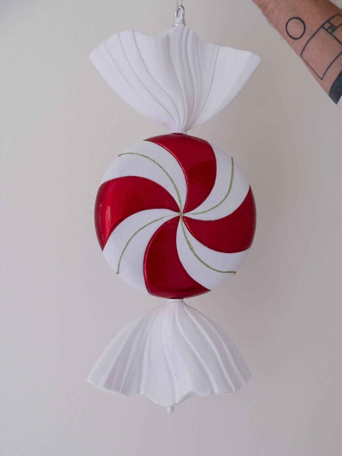 Julepynt  -  Slik  -  Rød/hvidt glitter og lime stribe  -  47 cm